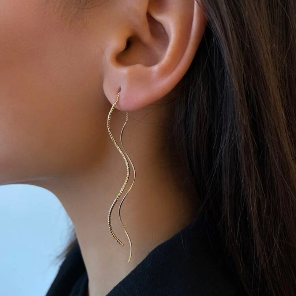 Curly earrings 💫